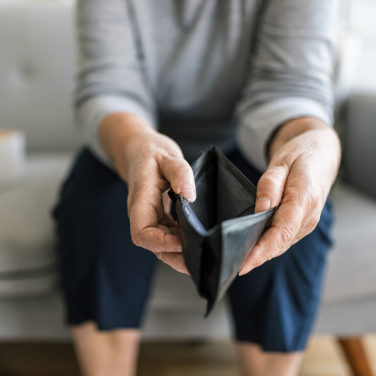 Navigating the Holiday Hustle: Smart Shopping Amidst the Rising Cost of Living in Australia